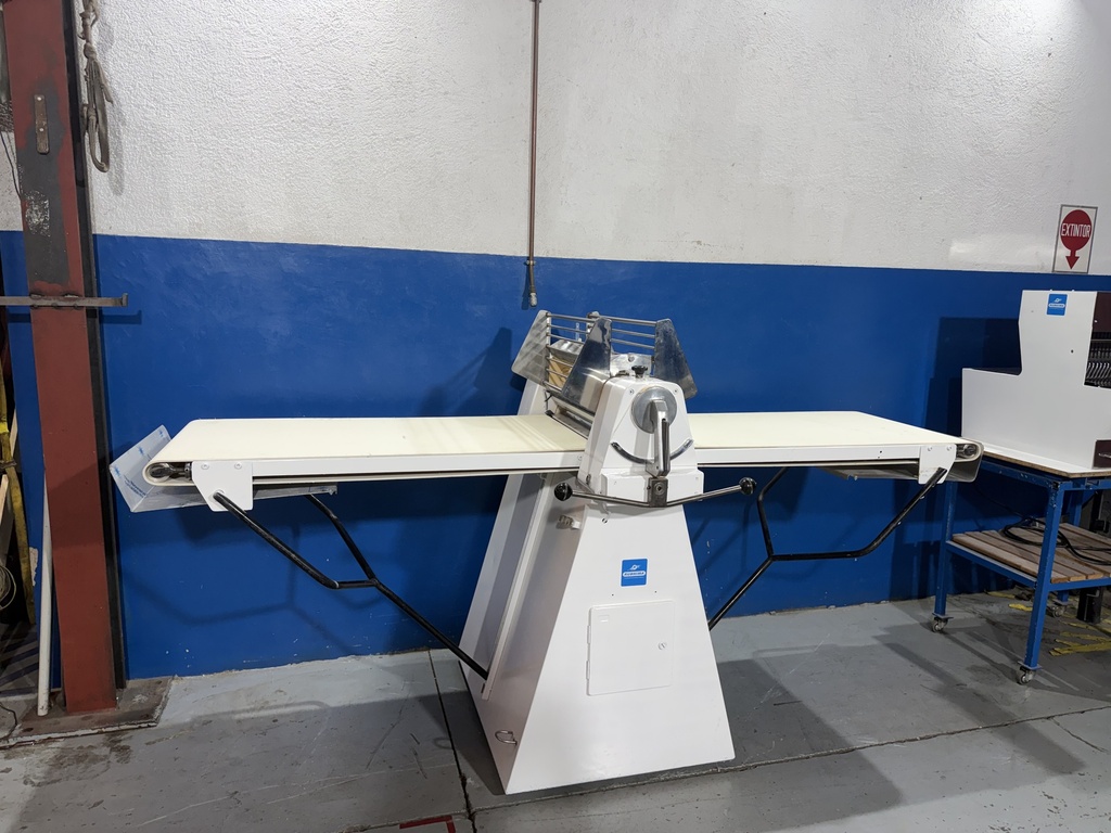 MO321 · Laminadora de masas 1250 x 600 mm